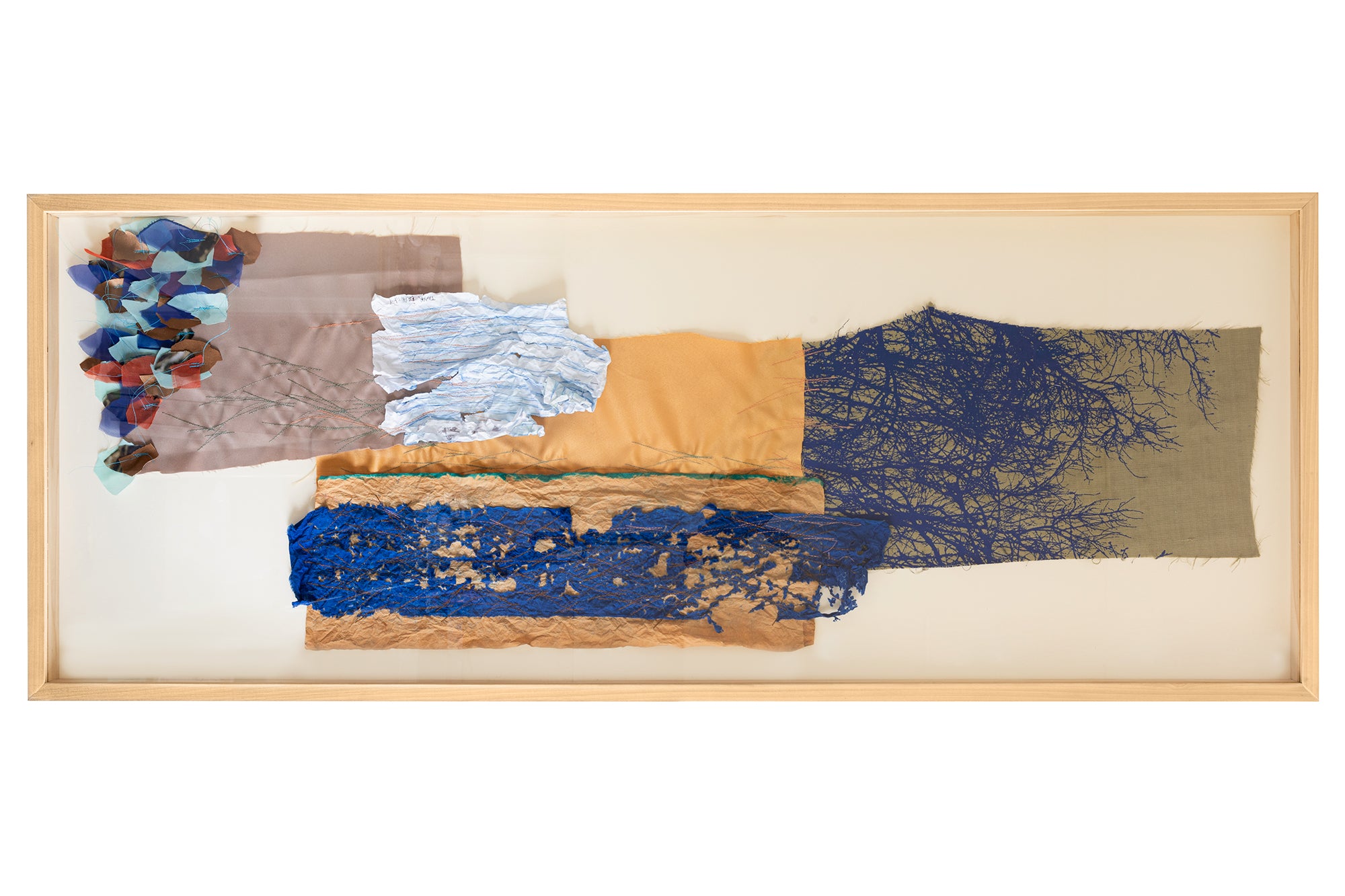 השלווה המבורכת - יצירת אמנות בנייר וטקסטיל