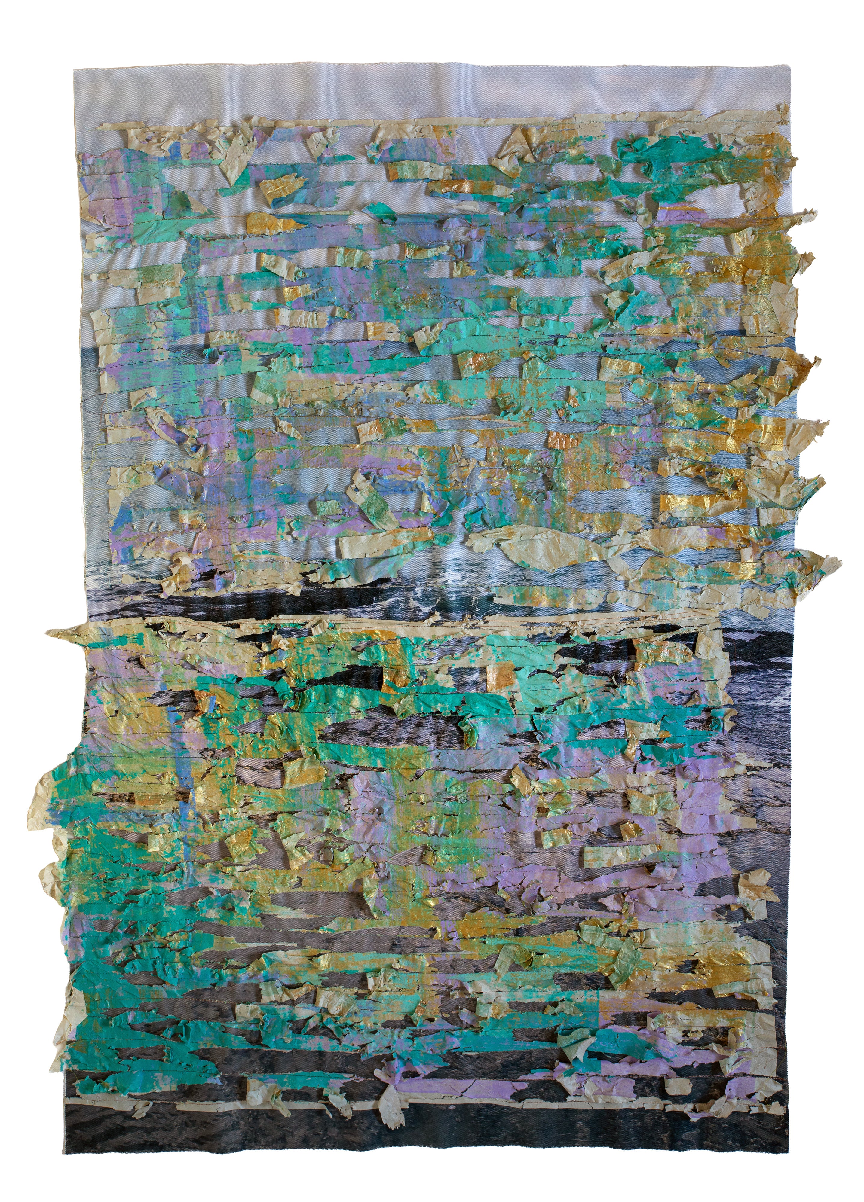 בין המילים_יצירת טקסטיל ונייר ענקית