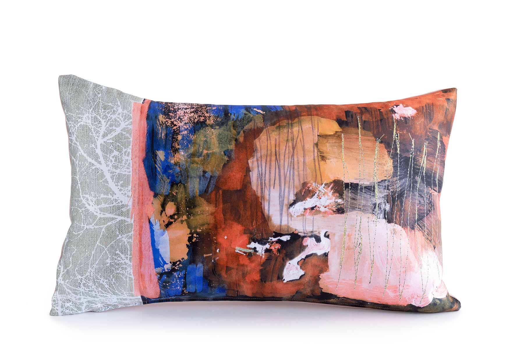 העצים הבהירים_כרית בגווני חמרה ופודרה