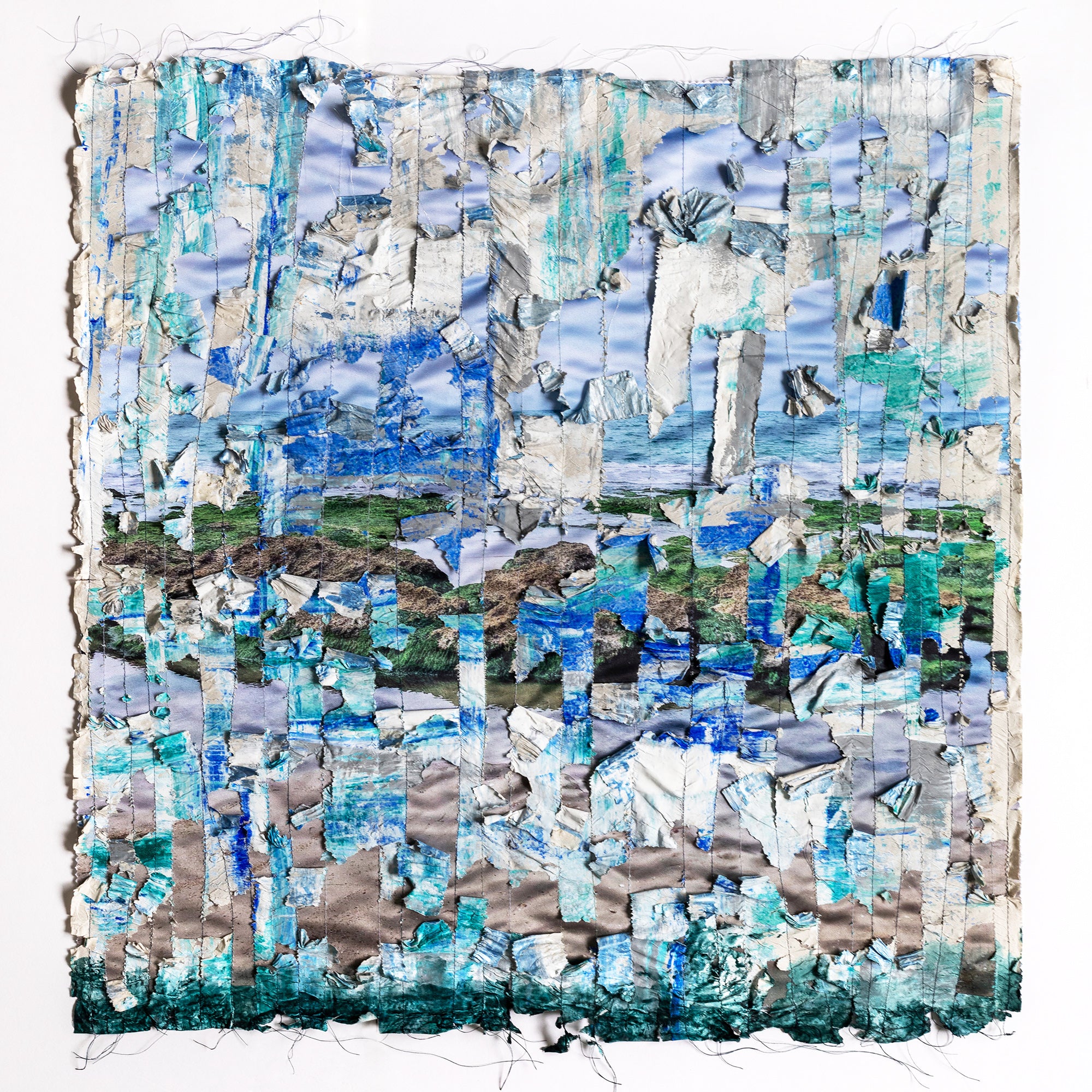 ים של אושר באפור וטורקיז