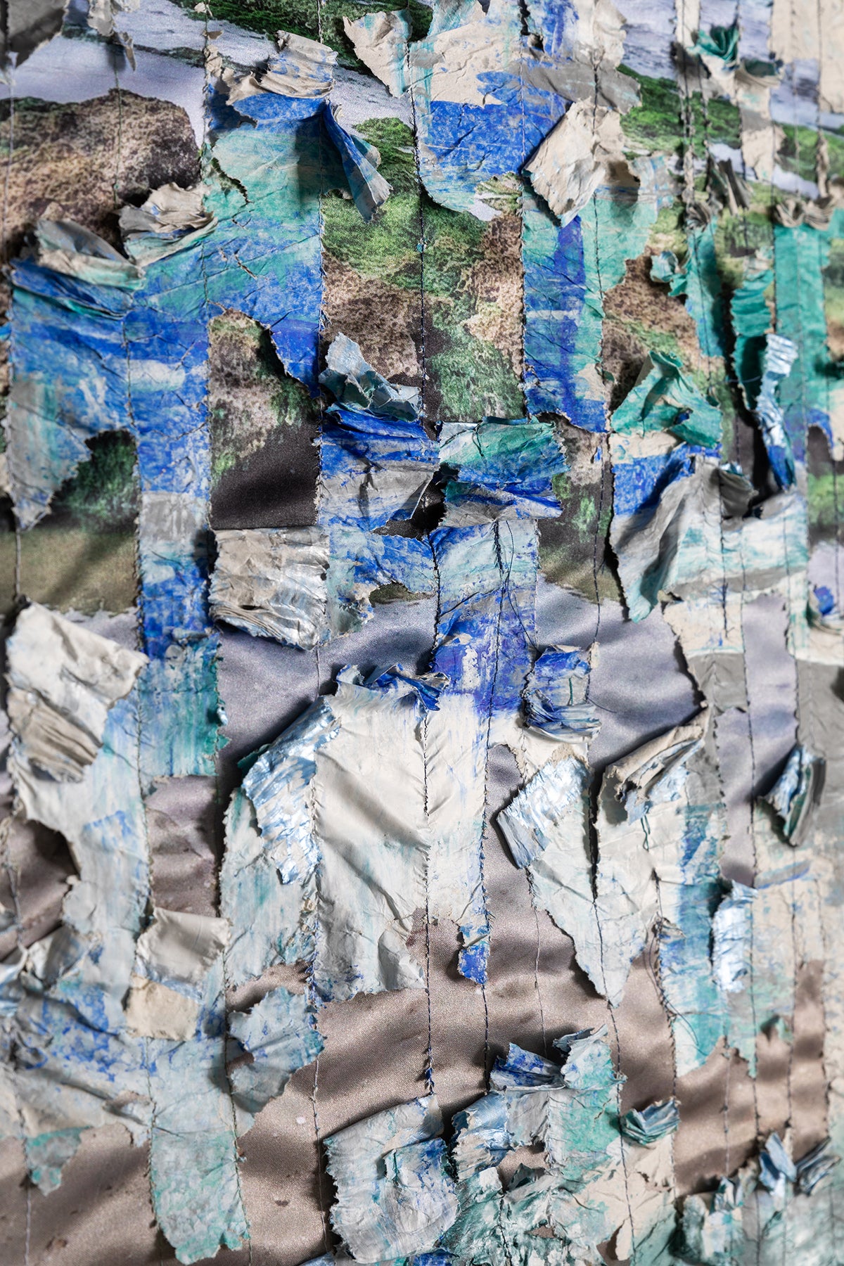 ים של אושר באפור וטורקיז