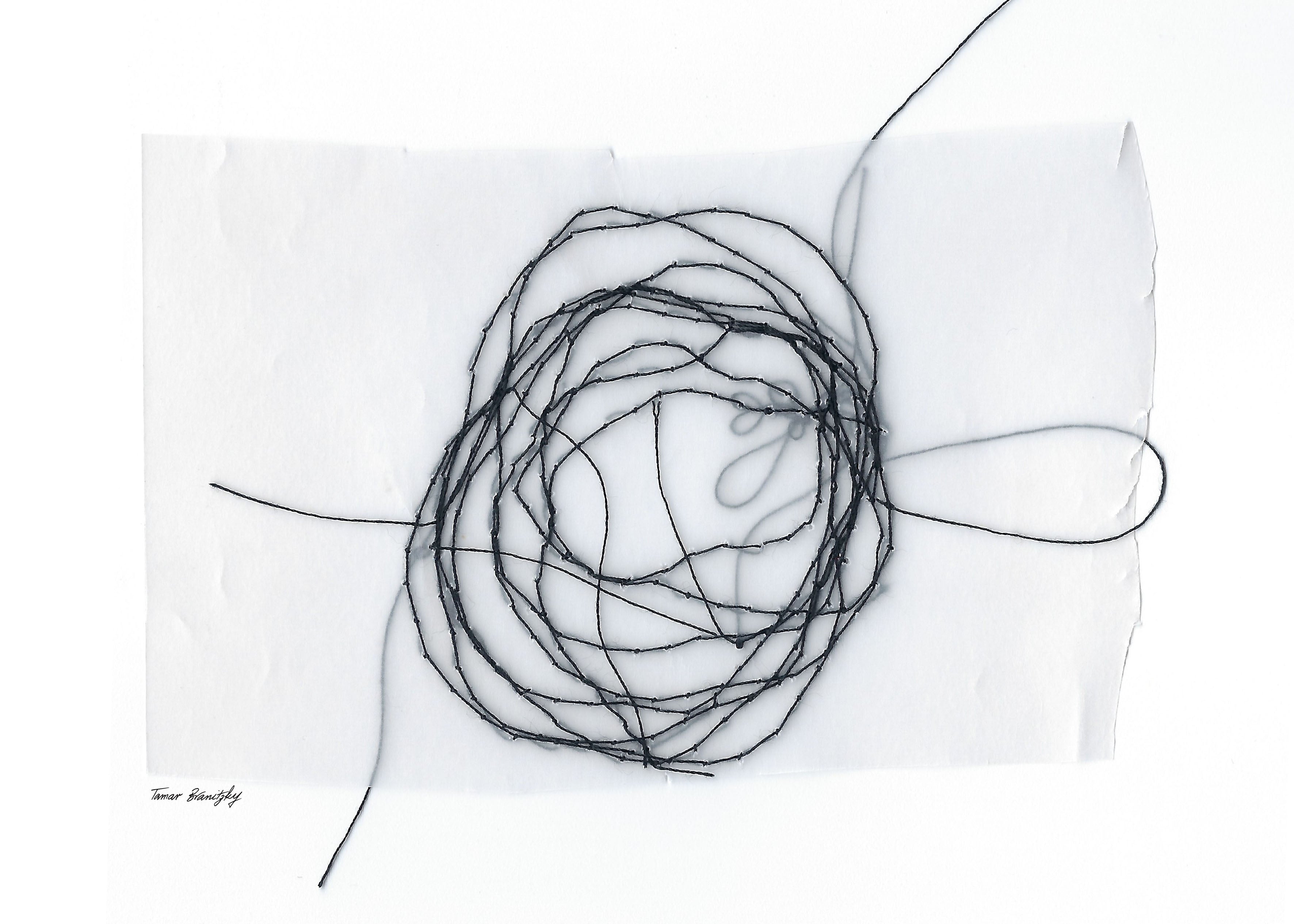 בין המים לשמיים_קיר גלריה